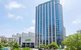 Holiday Inn Qingdao City Center By Ihg